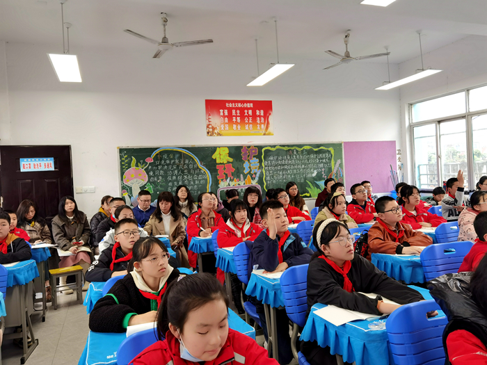 c661660fe9686d4029336990bfeb1d5.jpg